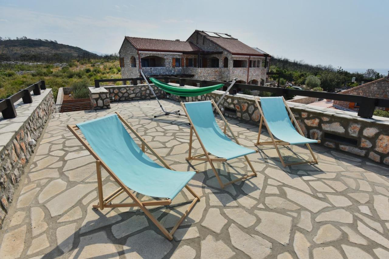 Villa Ariel ลุชทิตซา ภายนอก รูปภาพ